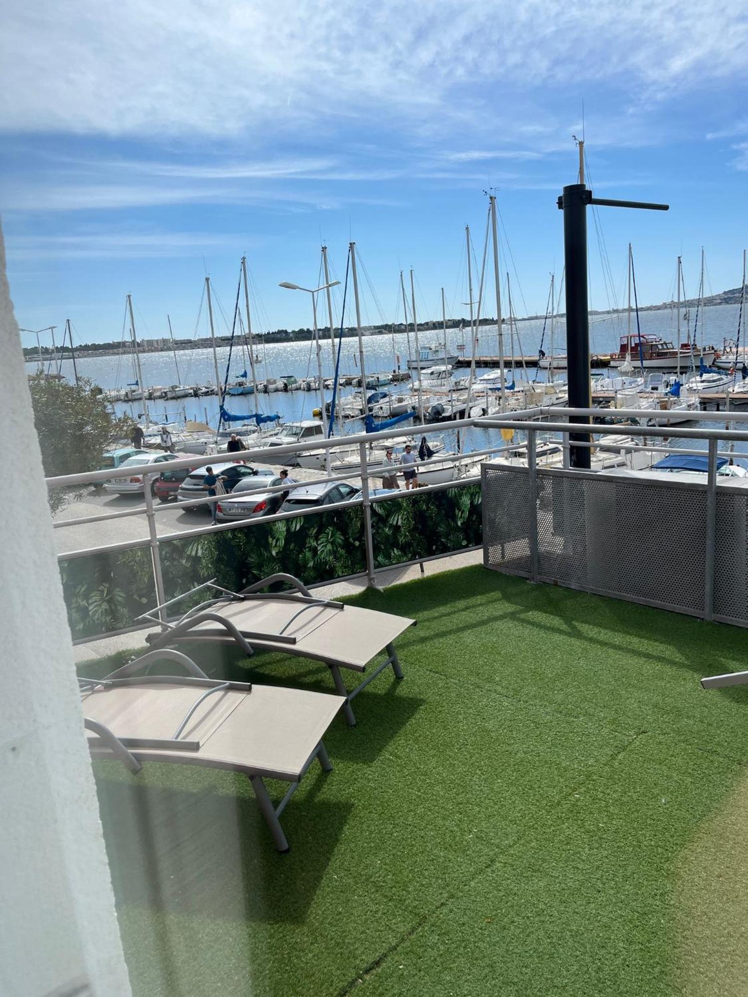 ホテル A La Voile Blanche ブジーグ エクステリア 写真